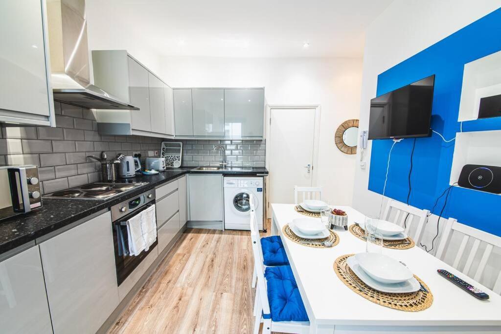 3Beds / 3Baths Close To Portobello Road London Eksteriør billede
